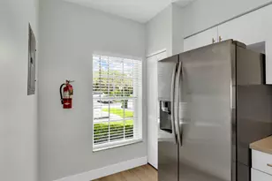 219 Mallory Ct, Weston, FL 33326 - Photo 12