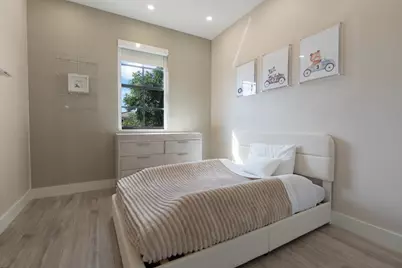875 NE 193rd Terrace, Miami, FL 33179 - Photo 20