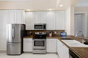 1 Harbour Isle Dr E, Fort Pierce, FL 34949 - Photo 16
