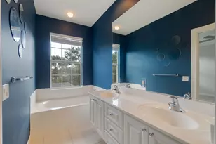 203 Fortuna Dr, Palm Beach Gardens, FL 33410 - Photo 18