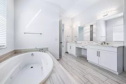 9224 Crestview Circle, Palm Beach Gardens, FL 33412 - Photo 10
