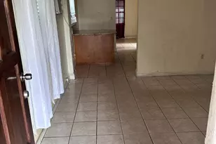 9229 NW 33rd Ave Rd, Miami, FL 33147 - Photo 14