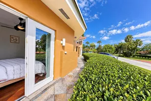 5105 White Oak Ln, Tamarac, FL 33319 - Photo 1