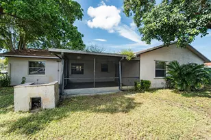 4718 Blue Pine Cir, Greenacres, FL 33463 - Photo 4