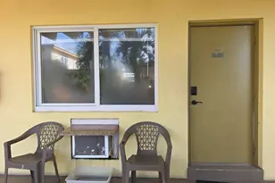 911 N Federal Hwy, Lake Worth Beach, FL 33460 - Photo 2