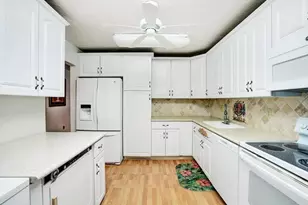 14 Westgate Ln, Boynton Beach, FL 33436 - Photo 4