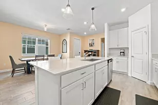 1961 SE Crosswood Wy, Port Saint Lucie, FL 34984 - Photo 12