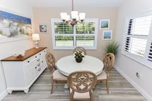 438 SW Jefferson Cir, Port Saint Lucie, FL 34986 - Photo 10