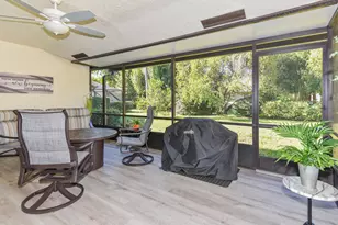 438 SW Jefferson Cir, Port Saint Lucie, FL 34986 - Photo 24