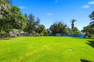 3306 Meadow Ln, Fort Pierce, FL 34947 - Photo 4