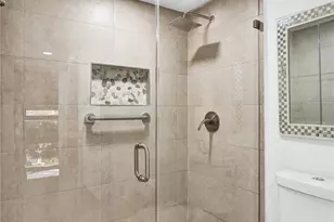 20400 W Country Club Dr, Aventura, FL 33180 - Photo 24