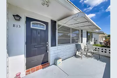 813 SW 5th Court, Boynton Beach, FL 33426 - Photo 2