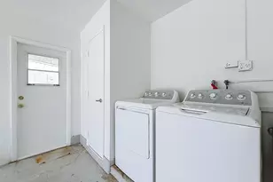 813 SW 5th Ct, Boynton Beach, FL 33426 - Photo 38