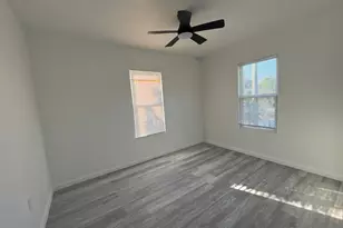 319 N 11th St, Fort Pierce, FL 34950 - Photo 22