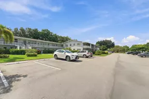 116 Lyndhurst F, Deerfield Beach, FL 33442 - Photo 4