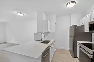 630 S Sapodilla Ave, West Palm Beach, FL 33401 - Photo 2