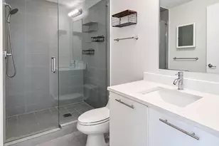 92 SW 3rd St, Miami, FL 33130 - Photo 24
