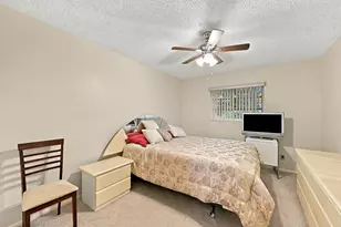 4000 NW 44th Ave, Lauderdale Lakes, FL 33319 - Photo 18