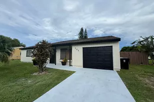282 SW Bridgeport Dr, Port Saint Lucie, FL 34953 - Photo 2
