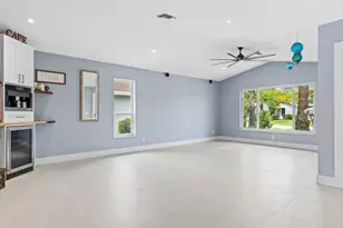 10110 SW 16th Pl, Davie, FL 33324 - Photo 4