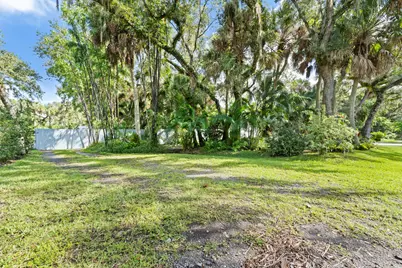 2300 Canoe Creek Lane, Fort Pierce, FL 34981 - Photo 30