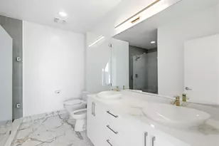 888 Biscayne Blvd, Miami, FL 33132 - Photo 16