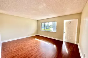 1405 Meadows Cir W, Boynton Beach, FL 33436 - Photo 4