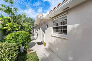 2689 Livingston Ln, West Palm Beach, FL 33411 - Photo 4