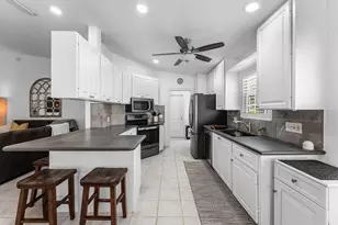 2689 Livingston Ln, West Palm Beach, FL 33411 - Photo 10