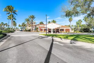 2689 Livingston Ln, West Palm Beach, FL 33411 - Photo 38