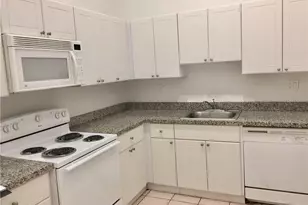 9806 NW 37th St, Sunrise, FL 33351 - Photo 2