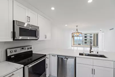 911 Ocean Drive #404, Juno Beach, FL 33408 - Photo 10