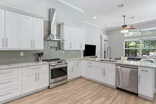 6717 NW 107th Way, Parkland, FL 33076 - Photo 10