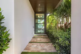 140 NE Wavecrest Way, Boca Raton, FL 33432 - Photo 4
