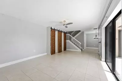 236 Charter Way, West Palm Beach, FL 33407 - Photo 4
