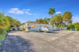 2731 NE 1st Terrace, Wilton Manors, FL 33334 - Photo 4