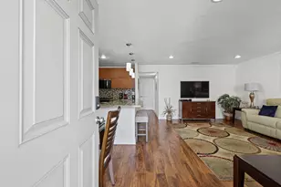 379 Capri H, Delray Beach, FL 33484 - Photo 2
