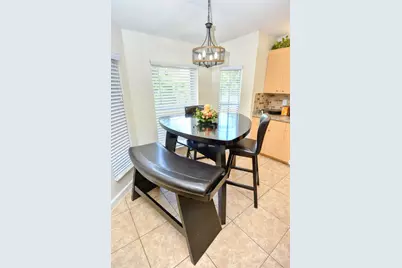 220 W Arbor Avenue, Port Saint Lucie, FL 34952 - Photo 8