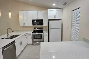480 Hardwood Pl, Boca Raton, FL 33431 - Photo 6