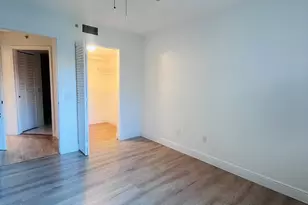420 S Park, Hollywood, FL 33021 - Photo 2
