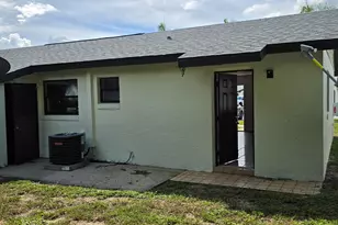 499 Las Palmas Cir, Avon Park, FL 33825 - Photo 8