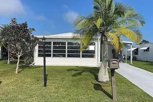 21 Flores Way, Port Saint Lucie, FL 34952 - Photo 2