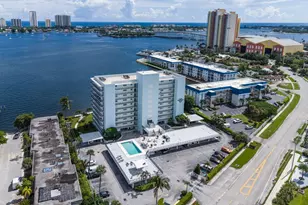 3040 Lake Shore Dr, Riviera Beach, FL 33404 - Photo 44