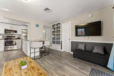 324 Roosevelt Street, Hollywood, FL 33019 - Photo 14