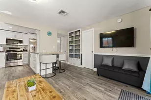324 Roosevelt St, Hollywood, FL 33019 - Photo 14