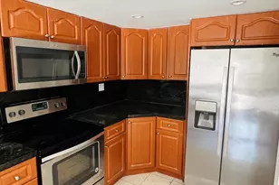 10710 NW 7th St, Miami, FL 33172 - Photo 1