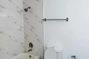 10710 NW 7th St, Miami, FL 33172 - Photo 10