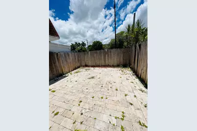10710 NW 7th Street #8A, Miami, FL 33172 - Photo 12