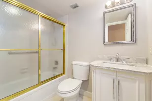 203 Suffolk E, Boca Raton, FL 33434 - Photo 14