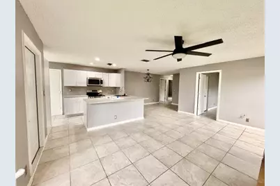 5580 Boynton Place, Boynton Beach, FL 33437 - Photo 4